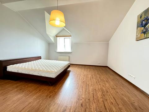 будинок за адресою с. Старі Петрівці, Нова, 26