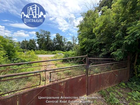 комерційна за адресою Кіцмань-Суховерхів, 1