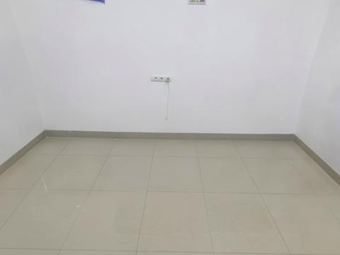 комерційна за адресою Лобачевського пров., 7А