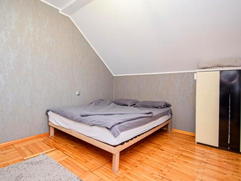 будинок за адресою Вишнева вул., 6