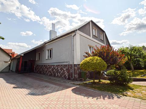 будинок за адресою Вишнева вул., 6