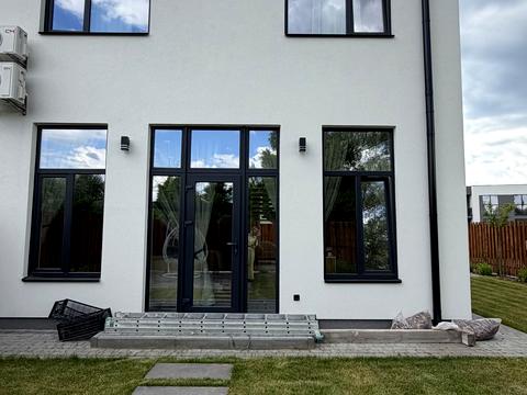 будинок за адресою Виноградна вул.