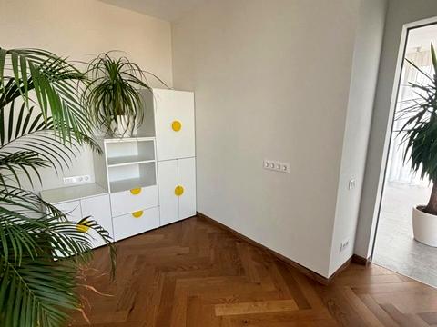 квартира за адресою Зоряний бульв., 1м