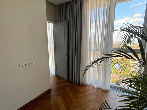 квартира за адресою Зоряний бульв., 1м