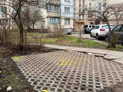 комерційна за адресою Свободи просп., 17