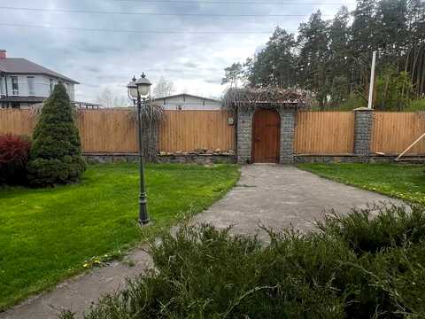 будинок за адресою Янтарна