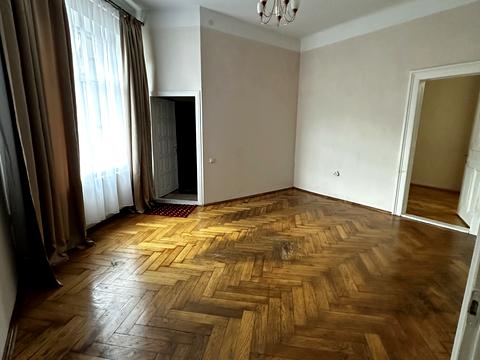 квартира за адресою Адама Міцкевича пл., 6/7
