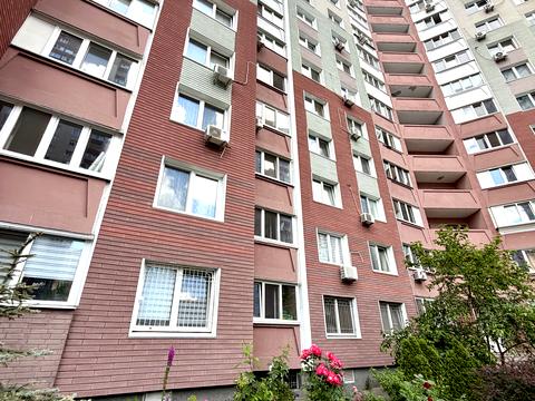 квартира за адресою Софії Русової вул., 3