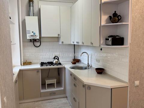 квартира за адресою Куликівський узвіз (Революції), 8/10