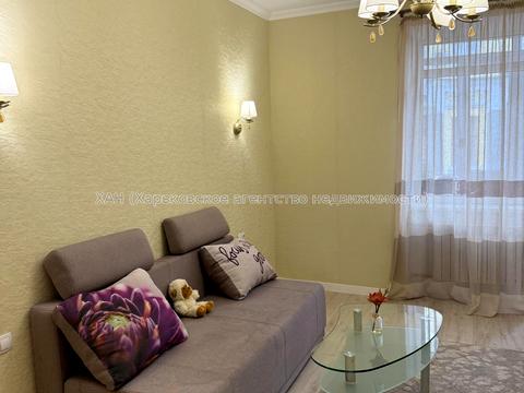 квартира за адресою Куликівський узвіз (Революції), 8/10