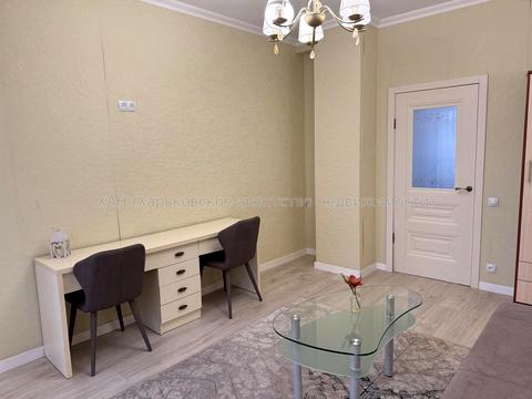 квартира за адресою Куликівський узвіз (Революції), 8/10