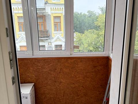 квартира за адресою Куликівський узвіз (Революції), 8/10