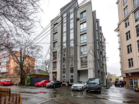 комерційна за адресою Миколи Соловцова вул., 2