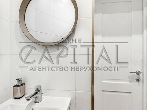 комерційна за адресою Миколи Соловцова вул., 2