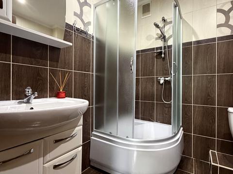 квартира за адресою Коновальця вул., 9