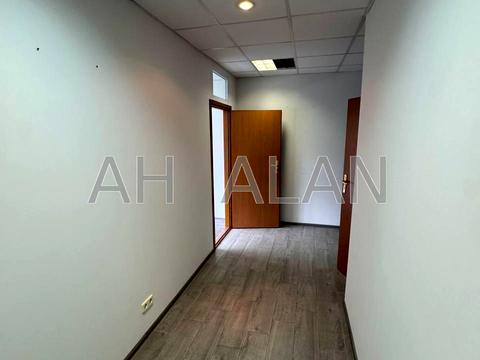 комерційна за адресою Київ, Миколи Василенка вул., 7
