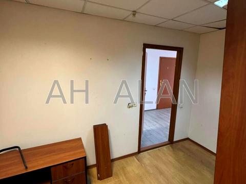 комерційна за адресою Київ, Миколи Василенка вул., 7
