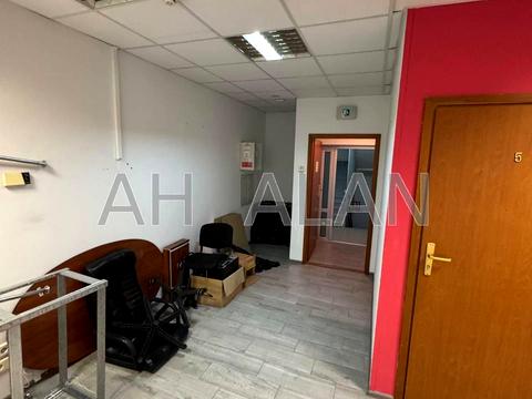 комерційна за адресою Київ, Миколи Василенка вул., 7