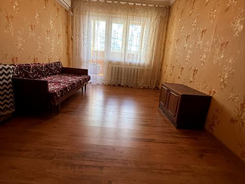 квартира за адресою Академіка Єфремова вул. (Командарма Уборевича), 4