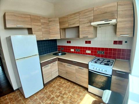 квартира за адресою Новодарницька вул., 13/18