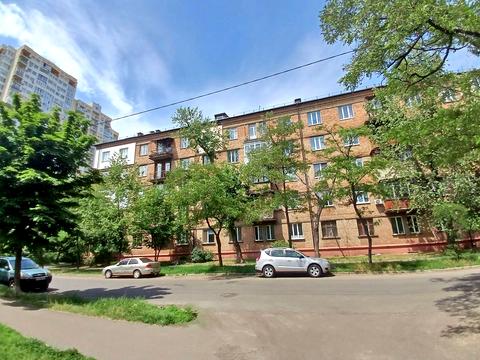 квартира за адресою Новодарницька вул., 13/18