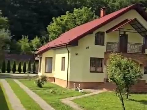 будинок за адресою Миру