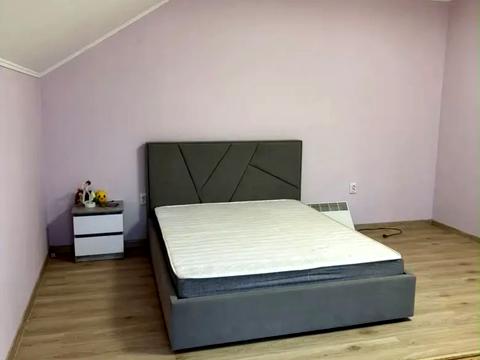 будинок за адресою Миру