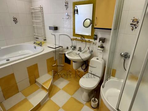 квартира за адресою Павла Тичини просп., 4
