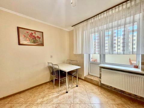 квартира по адресу Михаила Лушпы просп. (Космонавтів), 5 к27