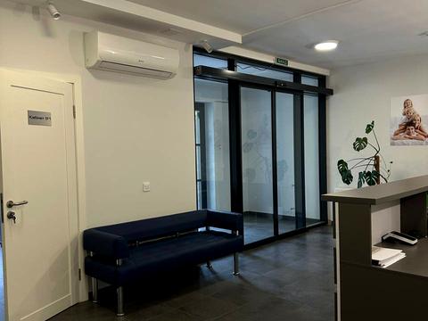 комерційна за адресою Тернопільська вул., 15б