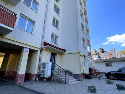 комерційна за адресою Тернопільська вул., 15б