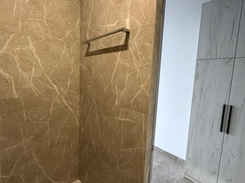 комерційна за адресою Дніпро, Ламана вул., 18