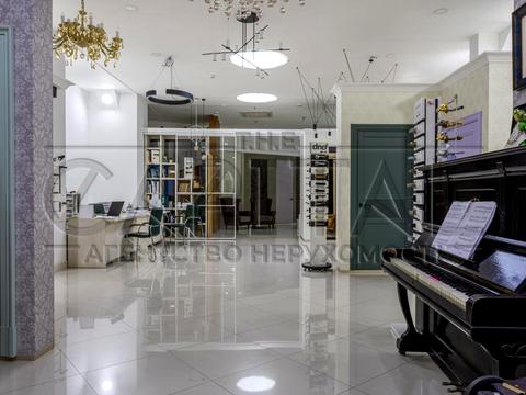 комерційна за адресою Золотоустівська вул., 55