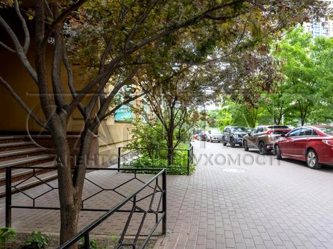 комерційна за адресою Золотоустівська вул., 55