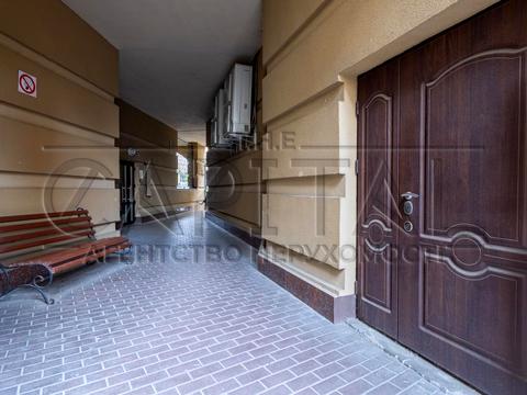комерційна за адресою Золотоустівська вул., 55