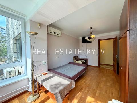 квартира за адресою Київ, Чоколівський бульв., 18