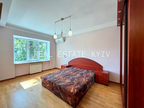квартира за адресою Київ, Чоколівський бульв., 18