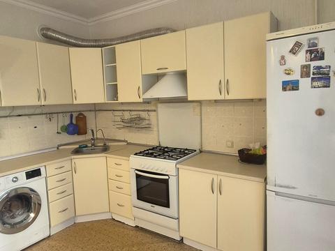 квартира за адресою Євгена Чикаленка вул., 59