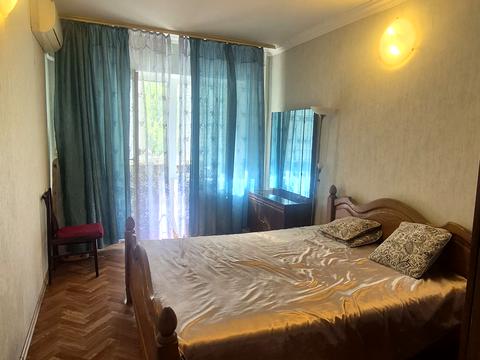 квартира за адресою Євгена Чикаленка вул., 59