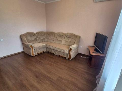 1870436631808396