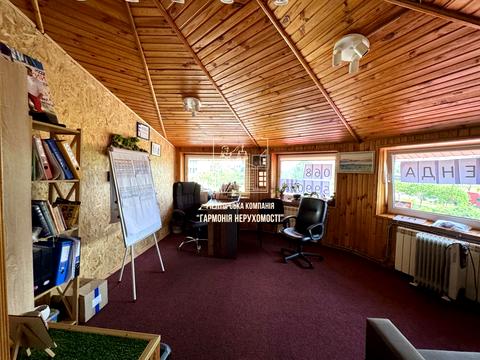 комерційна за адресою Архітектора Ніколаєва вул., 7
