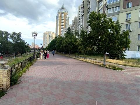 комната по адресу Владимира Ивасюка просп. (Героїв Сталінграду), 14-Б