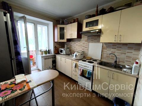 комната по адресу Владимира Ивасюка просп. (Героїв Сталінграду), 14-Б