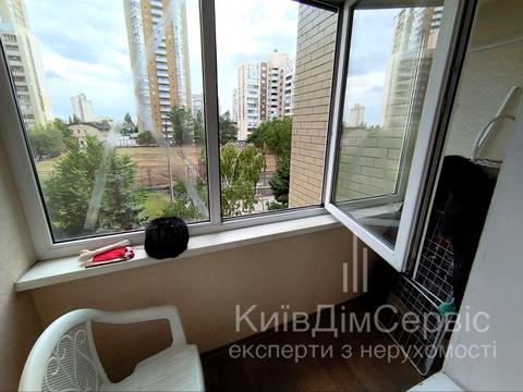 комната по адресу Владимира Ивасюка просп. (Героїв Сталінграду), 14-Б