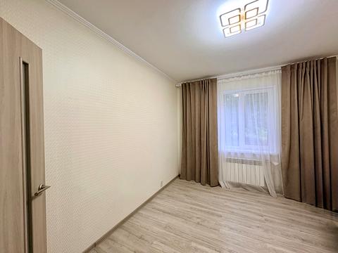 квартира за адресою Зенітного Полку вул., 12-А