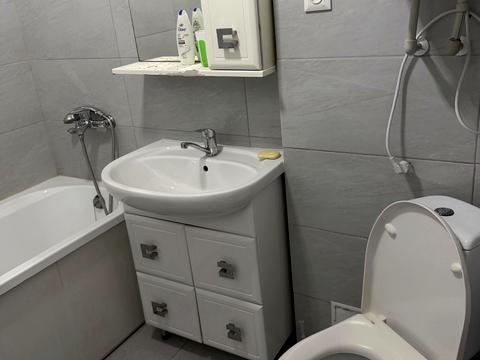 квартира за адресою Літературна вул., 10/1