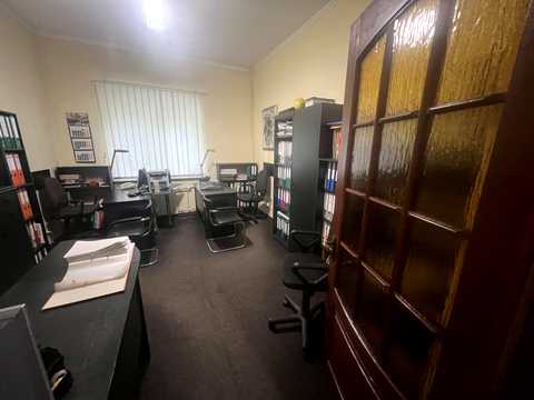 комерційна за адресою Лисенка вул., 1