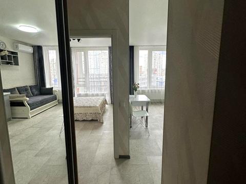 квартира за адресою Дніпровська набережна вул., 18-А