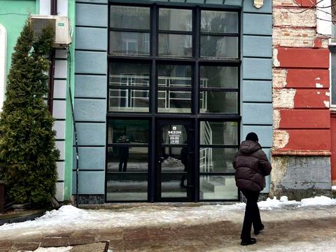 комерційна за адресою Шевченка вул., 6