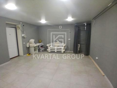комерційна за адресою Матвія Донцова вул. (Тургенєвська), 10а